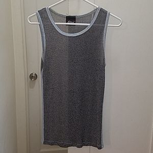 Static gray tank with blue accents.